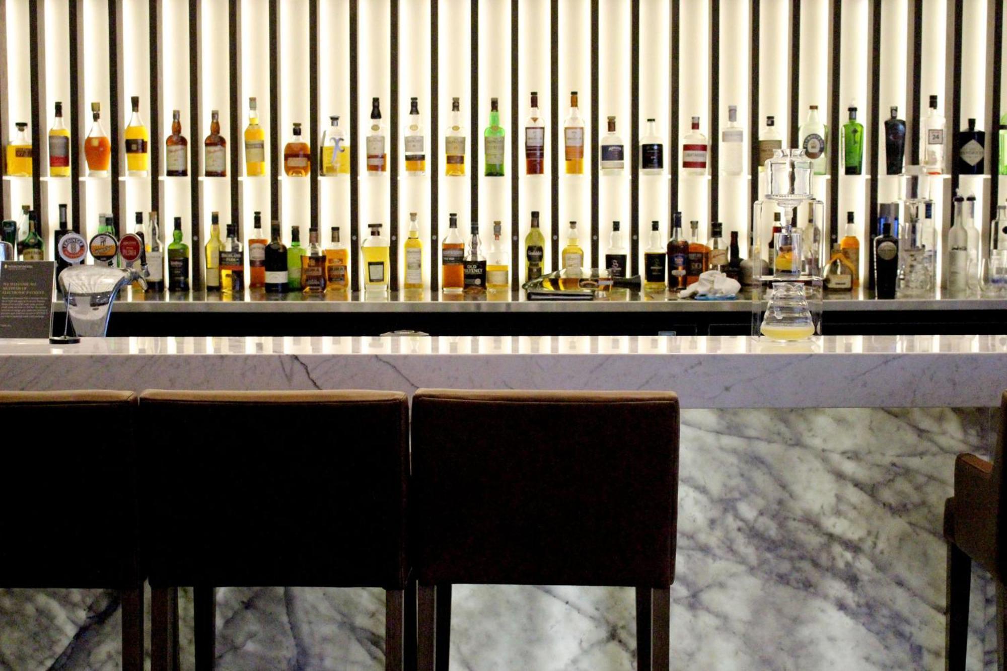 Intercontinental Wellington By Ihg Hotel Bagian luar foto The bar at the 101 bar