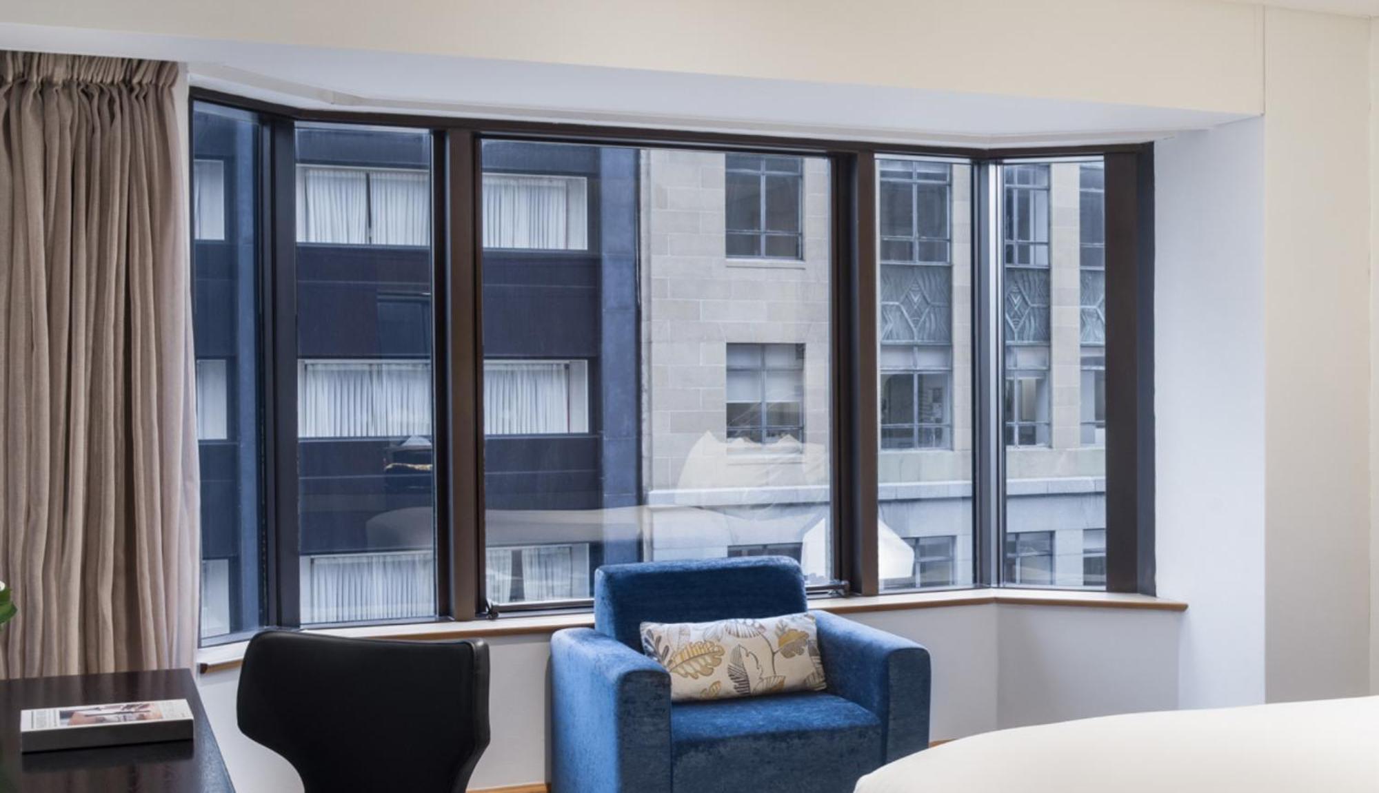 Intercontinental Wellington By Ihg Hotel Bagian luar foto A curved window