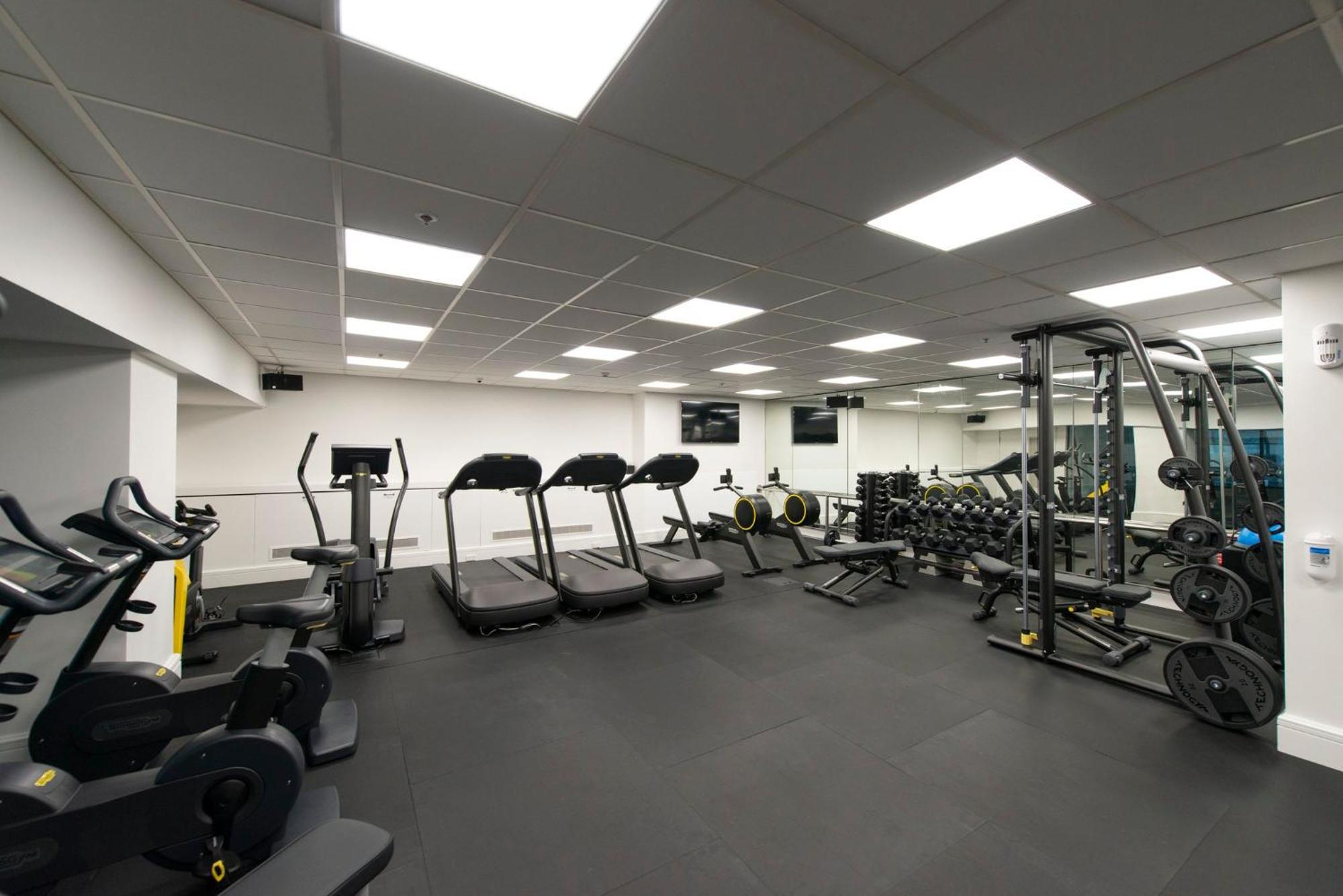 Intercontinental Wellington By Ihg Hotel Bagian luar foto The gym at the National Football Centre at Manchester City's Etihad Campus