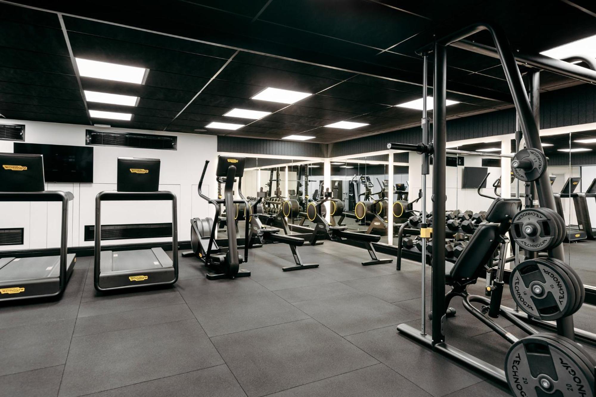 Intercontinental Wellington By Ihg Hotel Bagian luar foto The gym at The Ivy